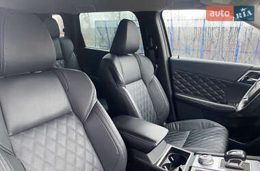 Внедорожник / Кроссовер Mitsubishi Outlander 2022 в 