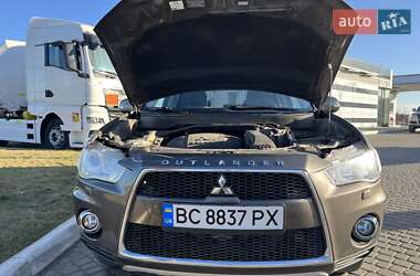 Внедорожник / Кроссовер Mitsubishi Outlander 2010 в Львове