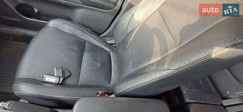 Позашляховик / Кросовер Mitsubishi Outlander 2014 в Кропивницькому