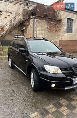 Внедорожник / Кроссовер Mitsubishi Outlander 2007 в 
