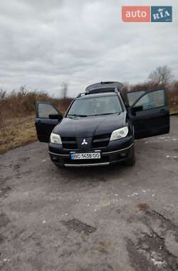 Позашляховик / Кросовер Mitsubishi Outlander 2006 в Новому Яричеві