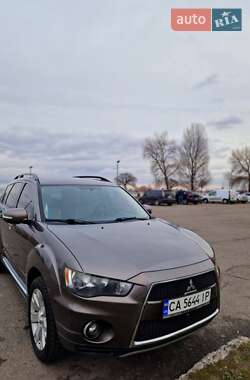 Позашляховик / Кросовер Mitsubishi Outlander 2010 в Черкасах