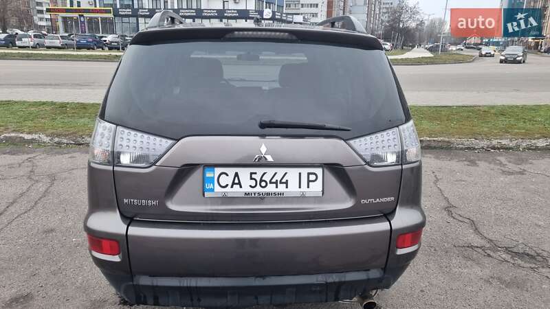 Позашляховик / Кросовер Mitsubishi Outlander 2010 в Черкасах фото 13 Позашляховик / Кросовер Mitsubishi Outlander 2010 в Черкасах
