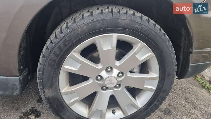 Позашляховик / Кросовер Mitsubishi Outlander 2010 в Черкасах фото 21 Позашляховик / Кросовер Mitsubishi Outlander 2010 в Черкасах