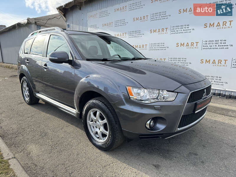 Mitsubishi Outlander 2011