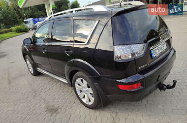 Внедорожник / Кроссовер Mitsubishi Outlander 2009 в 