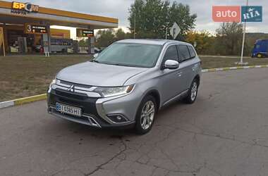 Позашляховик / Кросовер Mitsubishi Outlander 2013 в Полтаві