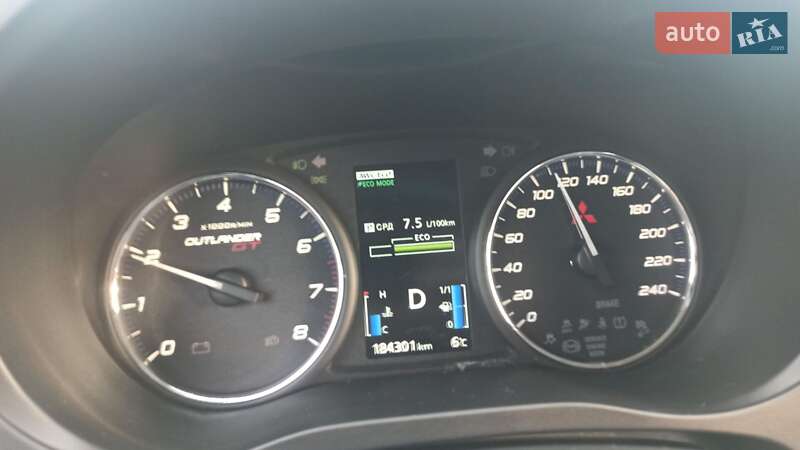 Позашляховик / Кросовер Mitsubishi Outlander 2013 в Полтаві фото 20 Позашляховик / Кросовер Mitsubishi Outlander 2013 в Полтаві