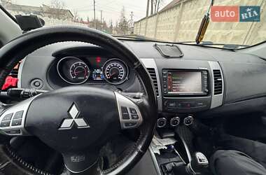 Позашляховик / Кросовер Mitsubishi Outlander 2011 в Жовкві