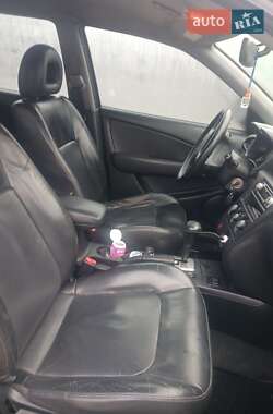 Внедорожник / Кроссовер Mitsubishi Outlander 2004 в 