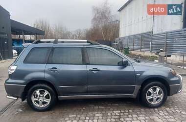 Внедорожник / Кроссовер Mitsubishi Outlander 2004 в 