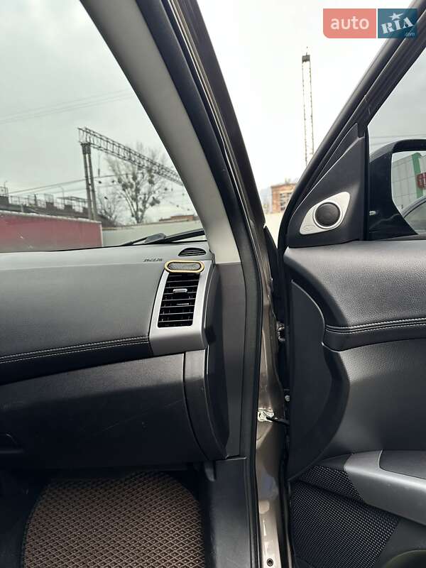 Позашляховик / Кросовер Mitsubishi Outlander 2010 в Мукачевому