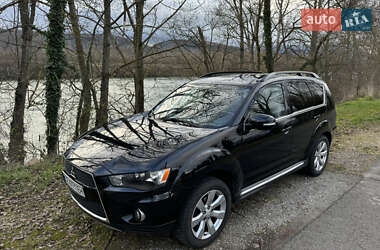 Внедорожник / Кроссовер Mitsubishi Outlander 2010 в Черновцах