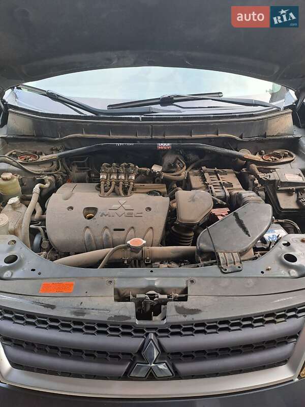 Позашляховик / Кросовер Mitsubishi Outlander 2008 в Львові