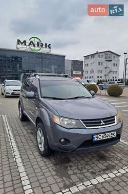 Внедорожник / Кроссовер Mitsubishi Outlander 2008 в Львове