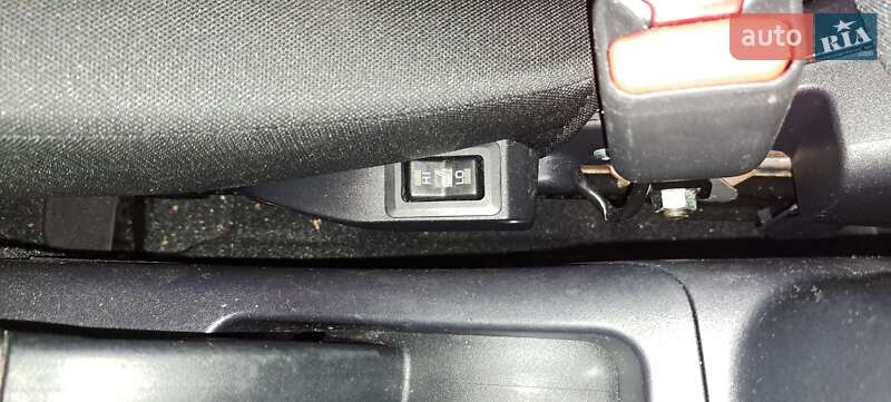 Внедорожник / Кроссовер Mitsubishi Outlander 2010 в Черновцах