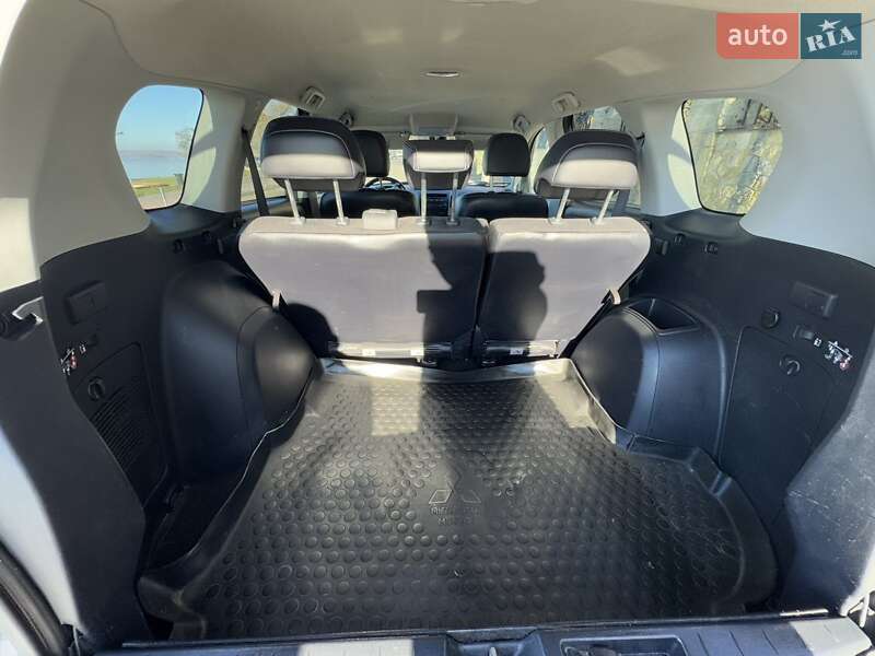 Внедорожник / Кроссовер Mitsubishi Outlander 2010 в Тернополе