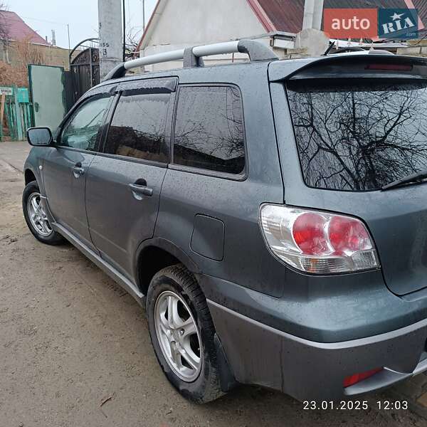 Внедорожник / Кроссовер Mitsubishi Outlander 2004 в Одессе