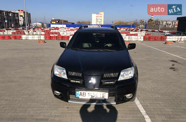 Внедорожник / Кроссовер Mitsubishi Outlander 2005 в 