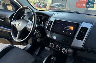 Позашляховик / Кросовер Mitsubishi Outlander 2010 в Львові