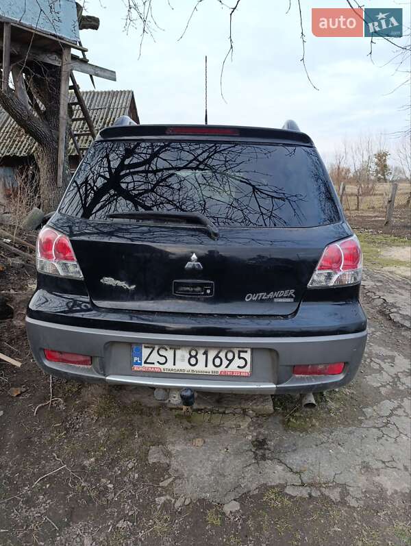 Внедорожник / Кроссовер Mitsubishi Outlander 2003 в Луцке фото 3 Внедорожник / Кроссовер Mitsubishi Outlander 2003 в Луцке