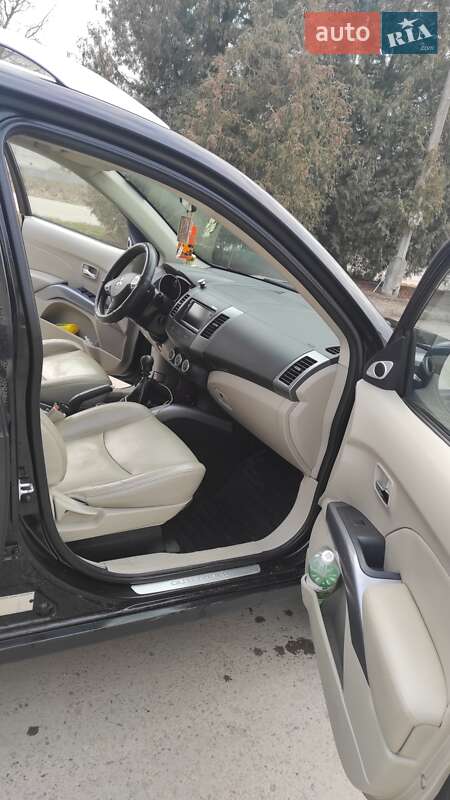 Позашляховик / Кросовер Mitsubishi Outlander 2008 в Бучачі