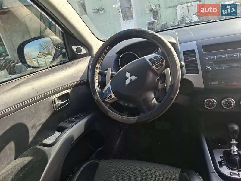 Позашляховик / Кросовер Mitsubishi Outlander 2011 в Одесі