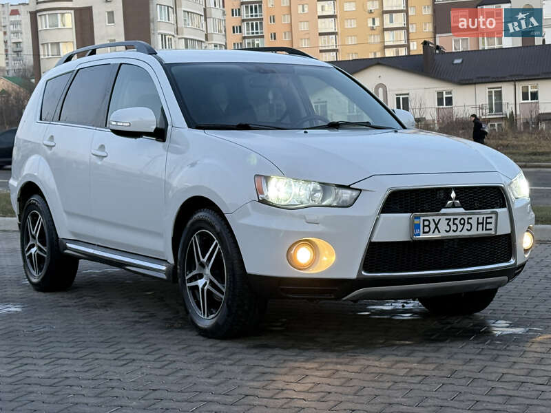 Внедорожник / Кроссовер Mitsubishi Outlander 2010 в Хмельницком