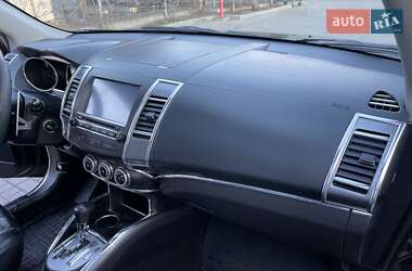 Внедорожник / Кроссовер Mitsubishi Outlander 2008 в 
