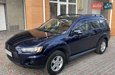 Позашляховик / Кросовер Mitsubishi Outlander 2011 в Києві