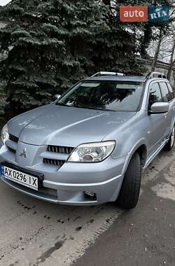 Внедорожник / Кроссовер Mitsubishi Outlander 2005 в Харькове