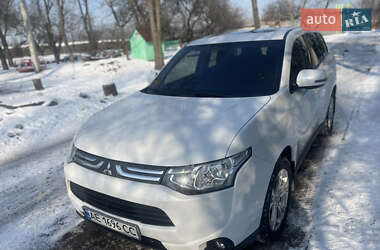 Позашляховик / Кросовер Mitsubishi Outlander 2013 в Дніпрі