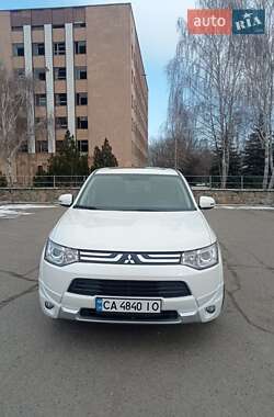 Внедорожник / Кроссовер Mitsubishi Outlander 2013 в Черкассах