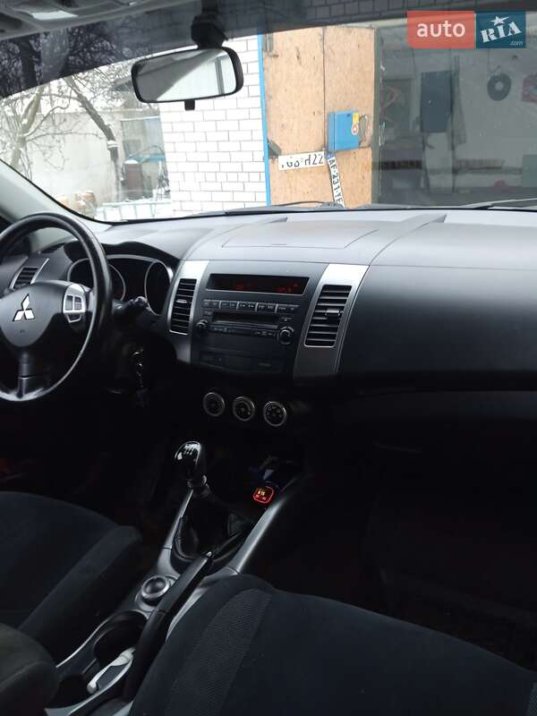 Внедорожник / Кроссовер Mitsubishi Outlander 2008 в Перещепине