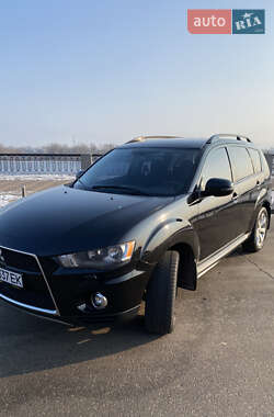 Позашляховик / Кросовер Mitsubishi Outlander 2012 в Києві