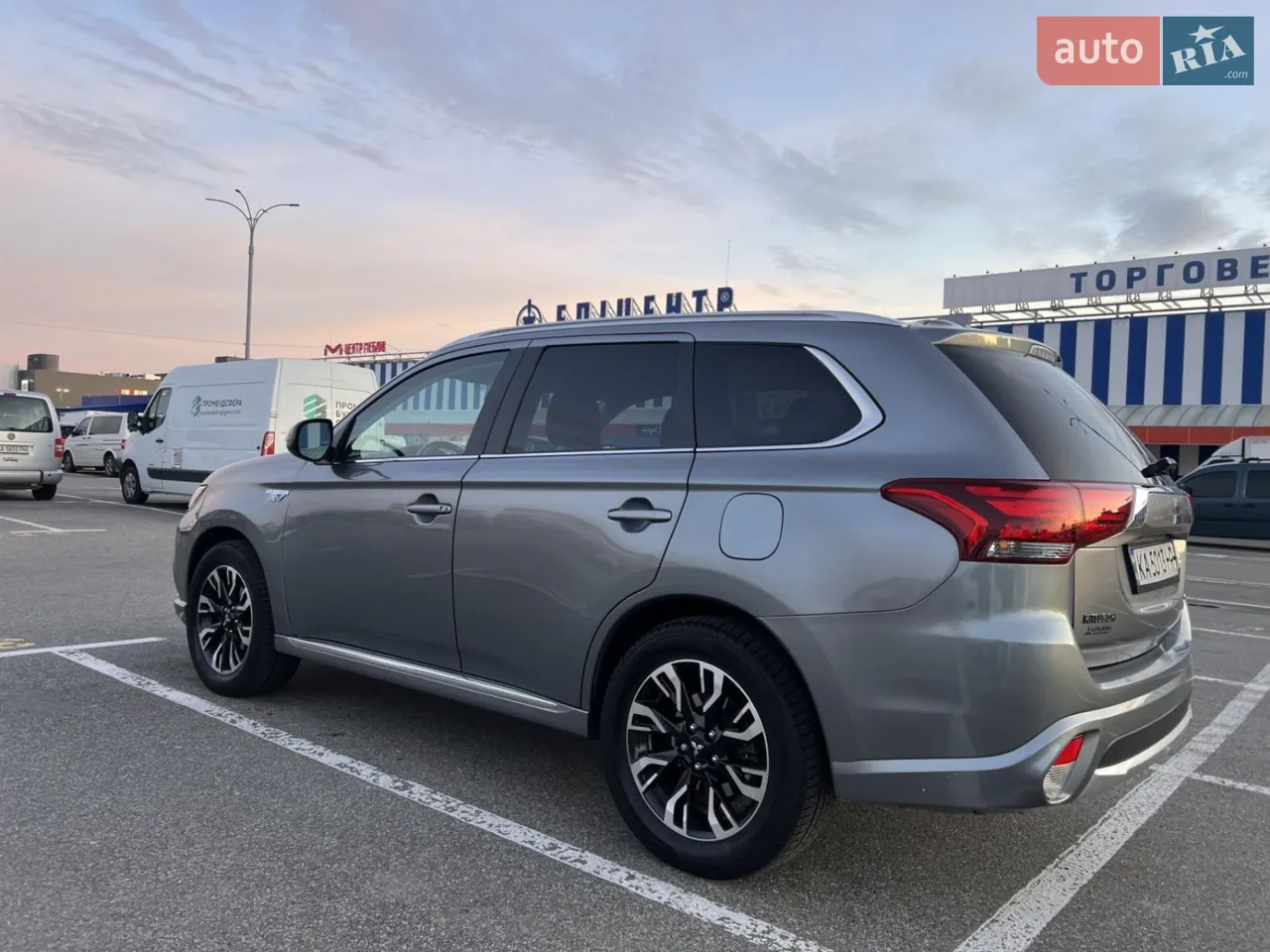 2016 Mitsubishi Outlander - мініатюра 30