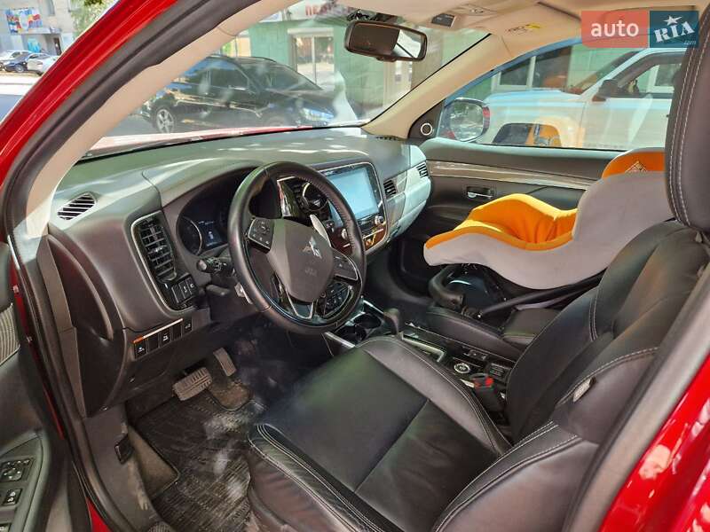 Позашляховик / Кросовер Mitsubishi Outlander 2020 в Кропивницькому фото 7 Позашляховик / Кросовер Mitsubishi Outlander 2020 в Кропивницькому