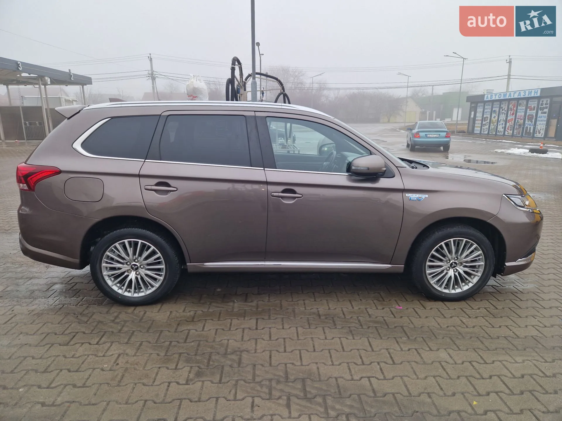 2019 Mitsubishi Outlander - мініатюра 3
