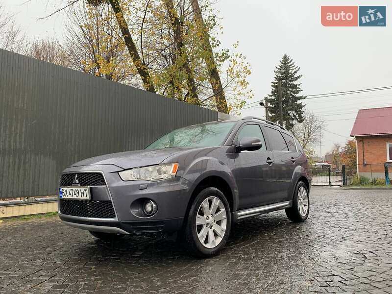 Позашляховик / Кросовер Mitsubishi Outlander 2011 в Хмельницькому