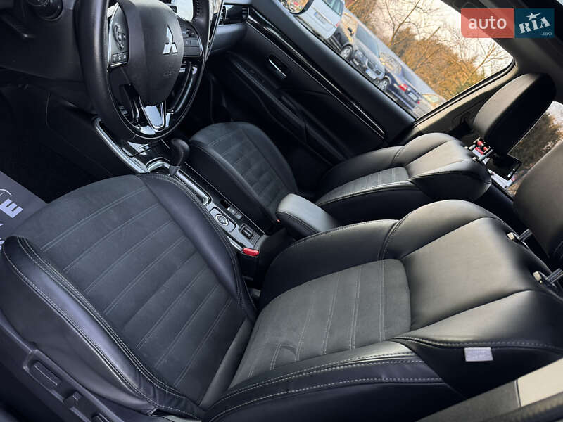 Внедорожник / Кроссовер Mitsubishi Outlander 2019 в Трускавце