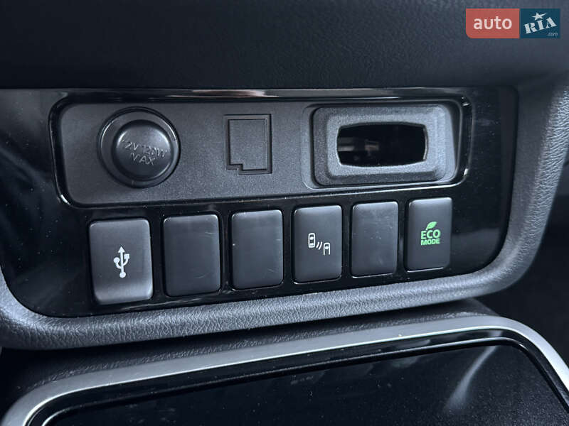 Внедорожник / Кроссовер Mitsubishi Outlander 2019 в Трускавце
