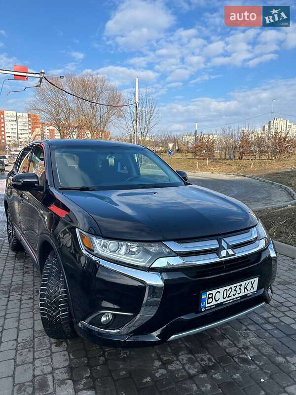 Mitsubishi Outlander 2017