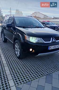 Внедорожник / Кроссовер Mitsubishi Outlander 2007 в 