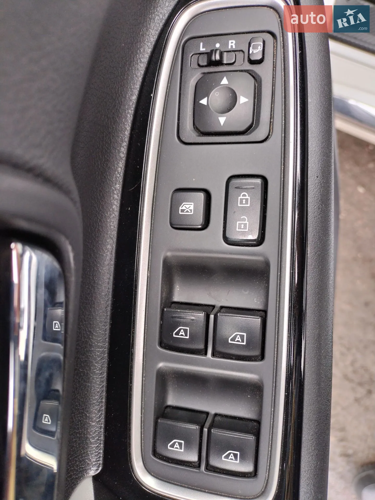 2019 Mitsubishi Outlander - мініатюра 6