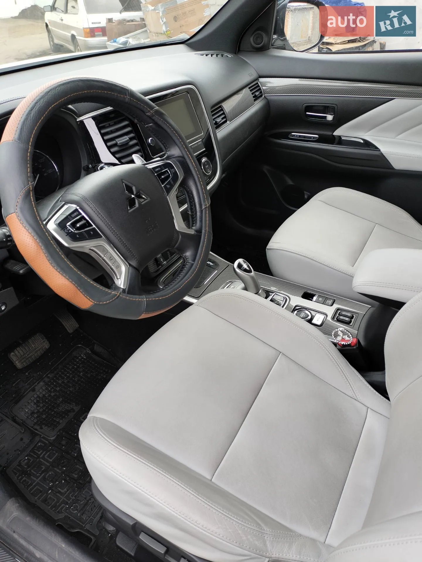2019 Mitsubishi Outlander - мініатюра 14