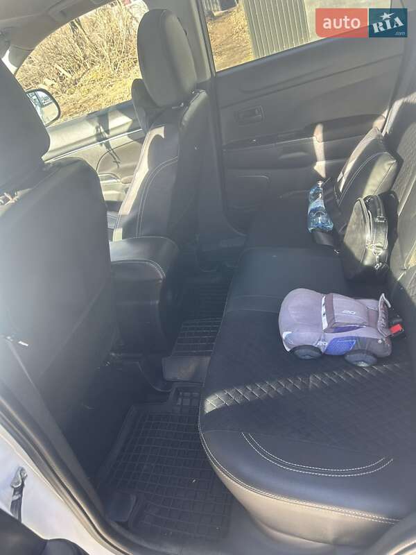 Позашляховик / Кросовер Mitsubishi Outlander 2012 в Теребовлі