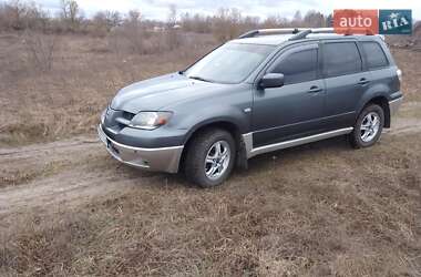 Внедорожник / Кроссовер Mitsubishi Outlander 2003 в 