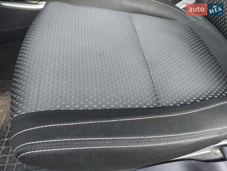 Внедорожник / Кроссовер Mitsubishi Outlander 2018 в Черкассах