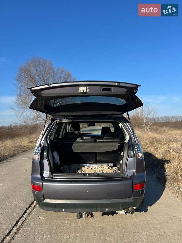 Внедорожник / Кроссовер Mitsubishi Outlander 2009 в Южноукраинске