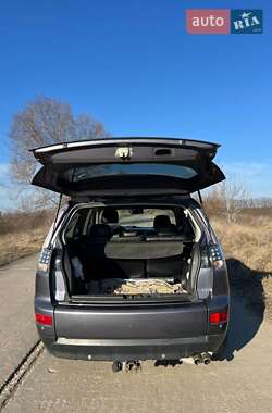 Внедорожник / Кроссовер Mitsubishi Outlander 2009 в 